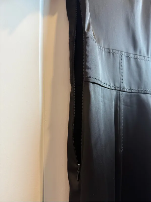 Phoebe Couture Blk Satin Tie Neck Cocktail Dress Flutter Sleeve Ruffle Hem Size8 - Image 15