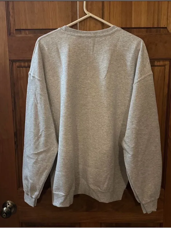 Detroit lions Gray Crewneck Sweatshirt with sequin Blue Lion Logo Size XL - Image 6
