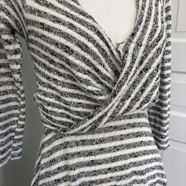 Free People Gray‎ Ivory Striped Faux Wrap V- Neck Maverick Dress Small - Image 2