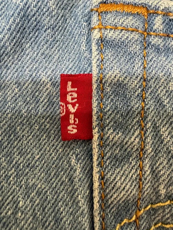 Levi’s Shorts 501 - Image 4