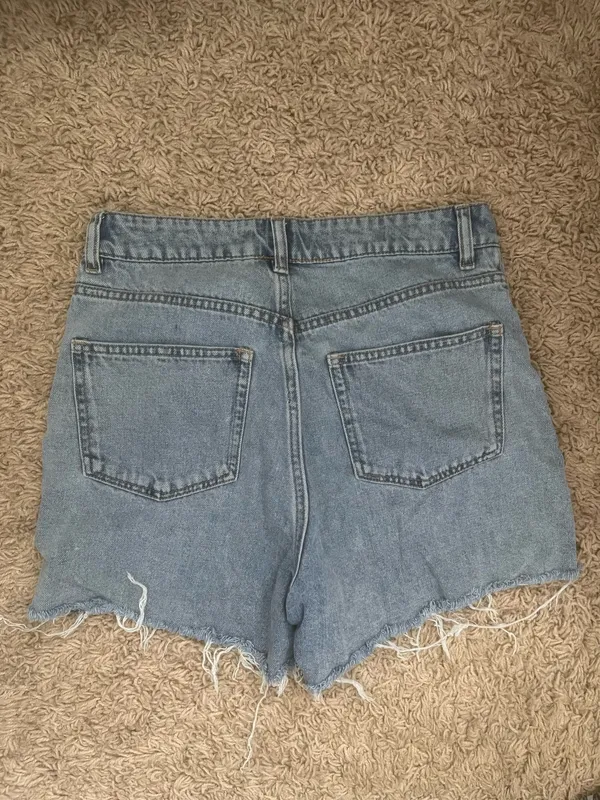 H&M Shorts - Image 2