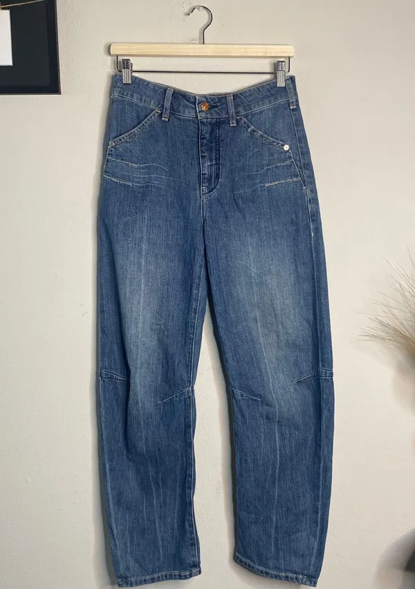 Pilcro Jeans Ultra High-Rise Darted Relaxed Denim Size 26 - Image 2