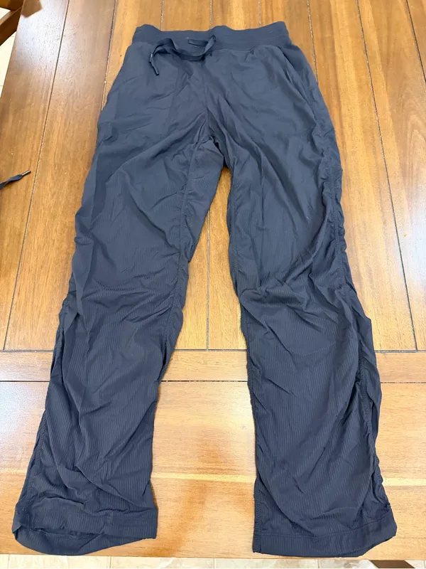CRZ YOGA Women’s Black Ruched Pants Size XS Drawstring Lightweight NWOT - Image 2