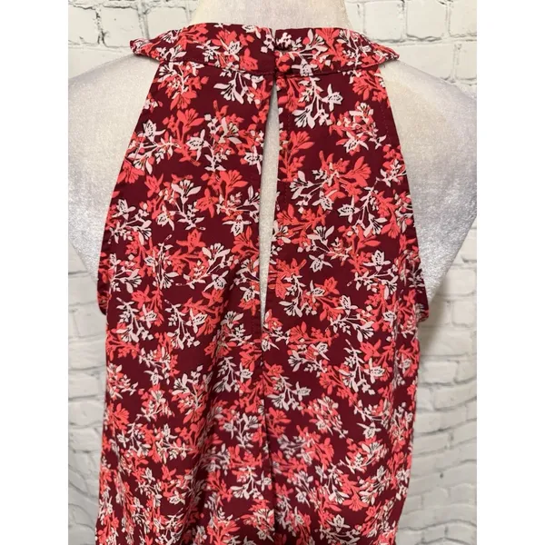 Express red and white floral printed keyhole halter Top Blouse Size Medium - Image 5