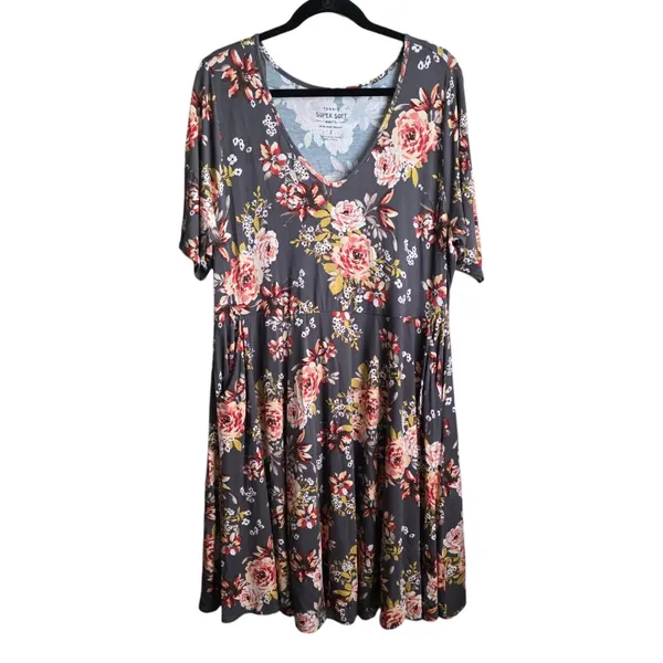 Torrid Super Soft Mini Skater Dress Gray Pink Floral Size 2 2X Pockets - Image 4