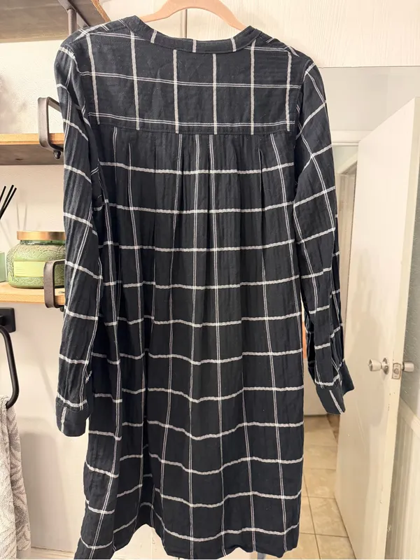 Madewell Black Windowpane Button-Up Midi Dress - Image 4