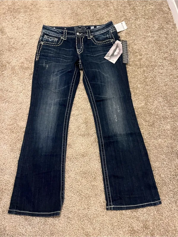 Miss Me jeans Y2k low rise boot cut NWT RARE size 31 - Image 10