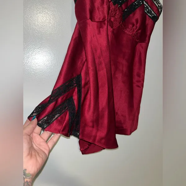 Vintage Victoria’s Secret Gold Label‎ Satin Romper Bodysuit Teddy Burgundy Lace - Image 7
