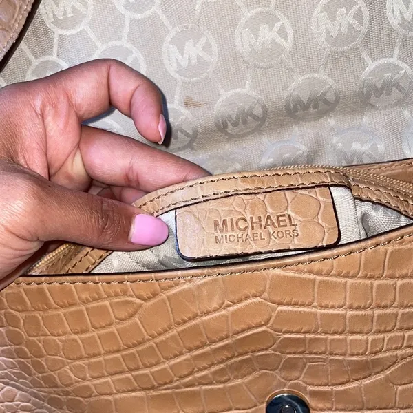 Michael Kors oversize clutch - Image 8