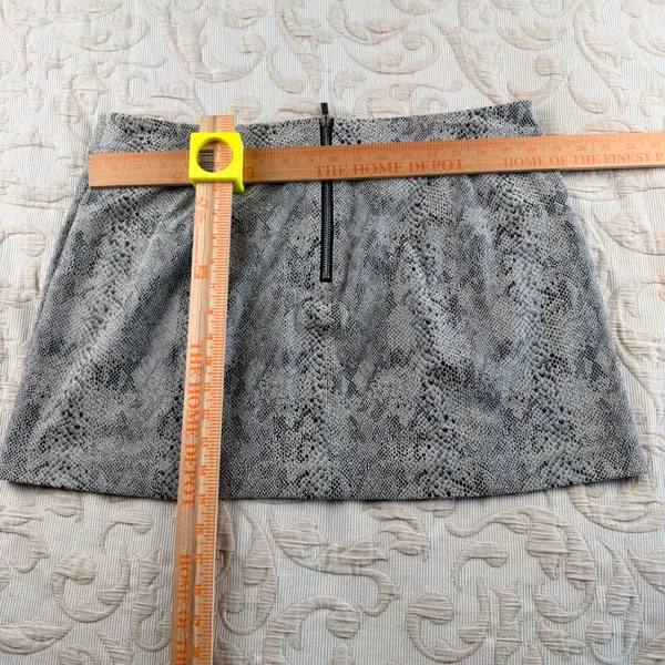 Bar III Womens XL Grey Snakeskin Faux Suede Studded Mini‎ Skirt Exposed Zip - Image 6