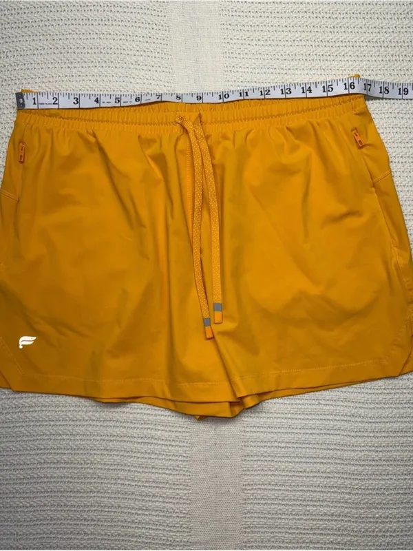 Fabletics Women's The One Shorts feature a 3-inch inseam and an adjustable draws - Image 6