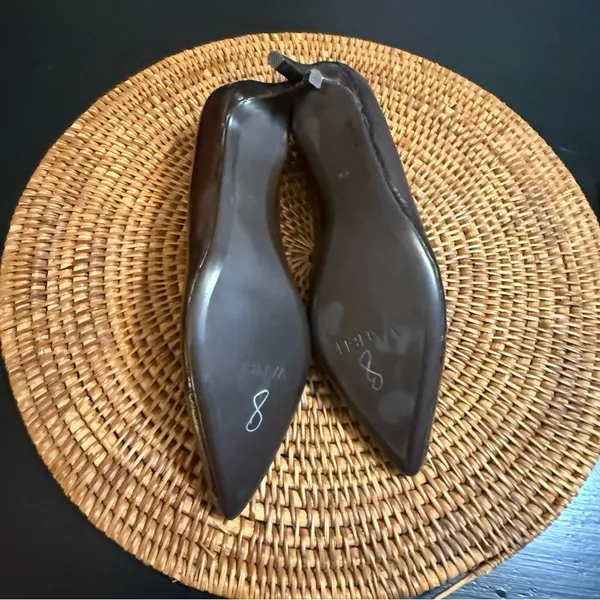 Vaneli‎ Dark Brown Leather Heels Size 7 - Image 10