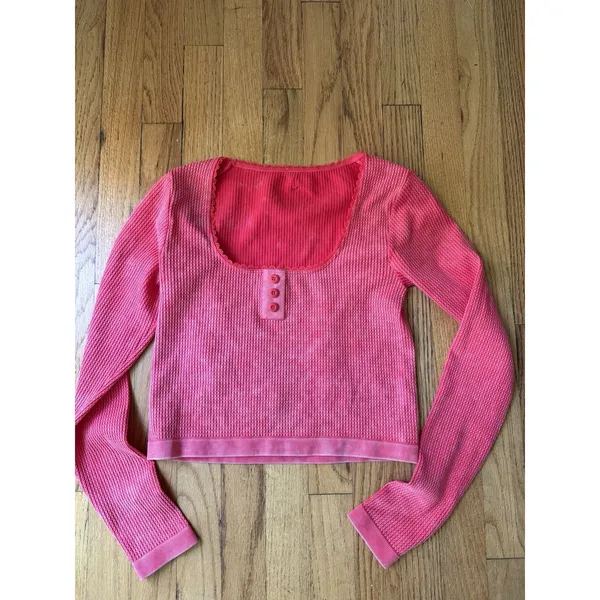 Fabletics Top Size Small‎ Red Henley Crop Long Sleeve Ribbed Y2K Style Babydoll - Image 2
