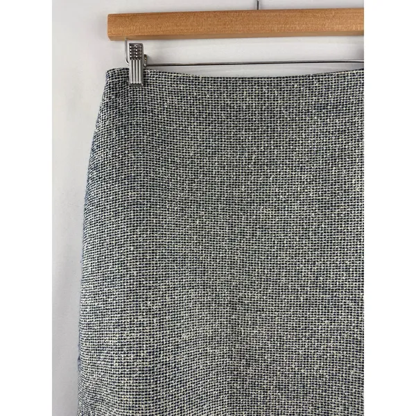 Women’s Banana Republic Size 4 Cream & Blue Pencil Skirt - Image 2