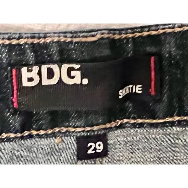 BDG Cuffed Shortie Jean Shorts Women's Size 29 Mid Rise Stretch Denim Dark Blue - Image 3