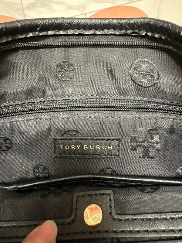 Tory Burch Black Purse Crossbody - Image 10