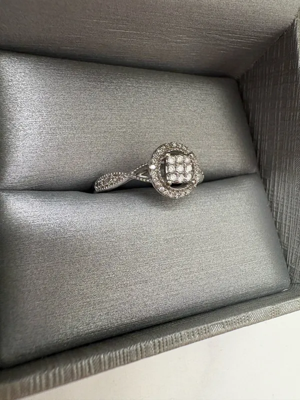 Zales Diamond Ring - Image 3