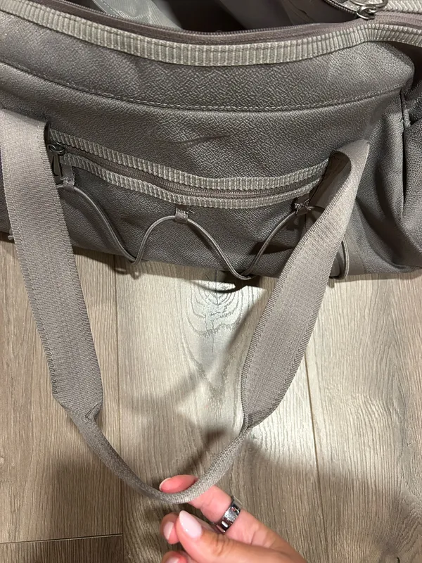 Nike Grey Duffel Bag - Versatile Carry - Image 3