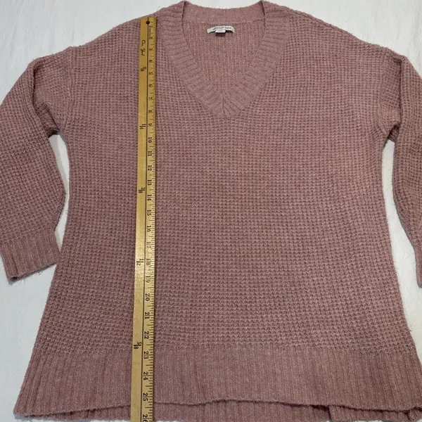 American Eagle Women's Small Dusty Rose V Neck Waffle Knit Sweater - Image 7