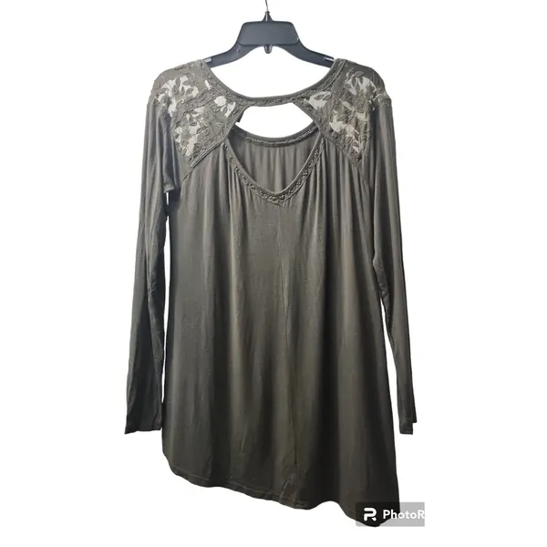 BKE‎ red Lace Shoulder Long Sleeve Olive Green Tunic Top with Cutout Size L - Image 2