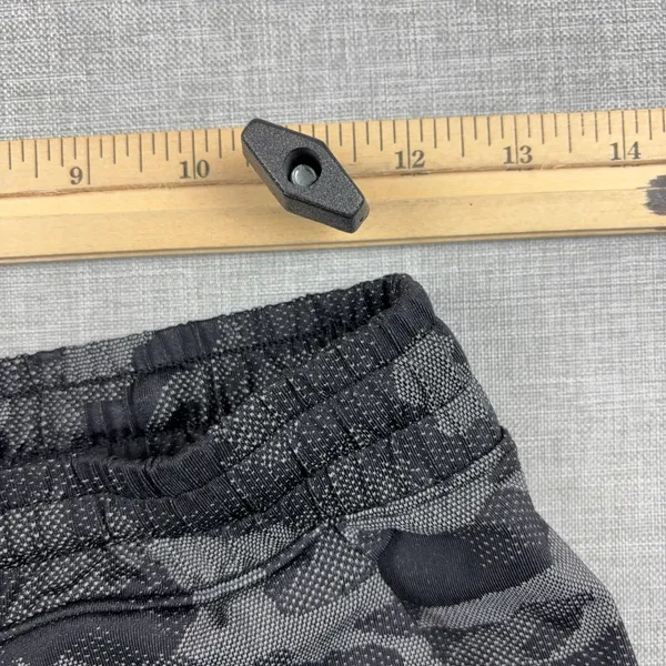 Lululemon Pace Breaker Shorts Mens Small Black Camo Athletic‎ 9 Inseam - Image 5
