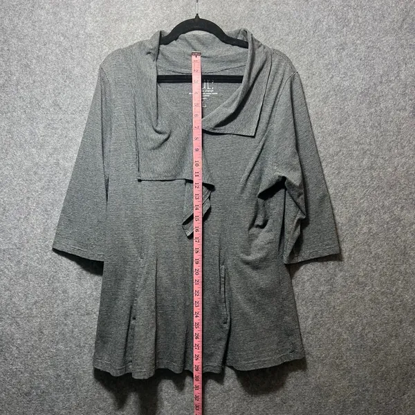 LUR Gray Cowl Neck Tunic Top L 3/4 Sleeve Eco Friendly Pockets Micro‎ Stripe - Image 3