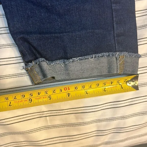 Wonder Nation Jean Shorts Size 8. Waist 26 inches - Image 6