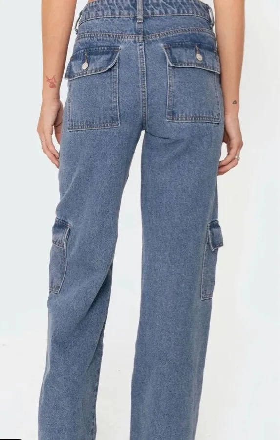 Edikted Low-Rise Cargo Jeans - Image 2