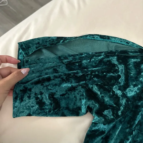 Teal Velvet Women's Top Green Size M - Image 3