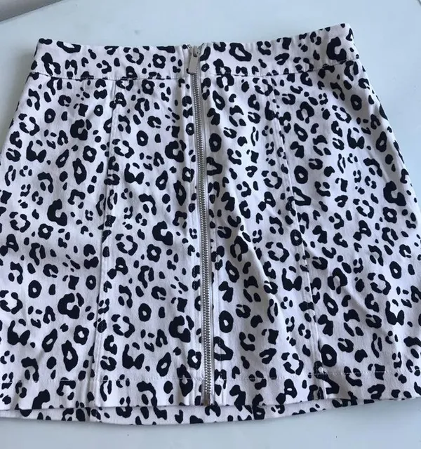 Forever 21 Leopard Print Skirt - Image 3
