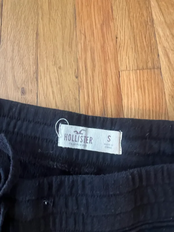 Hollister Shorts - Image 3
