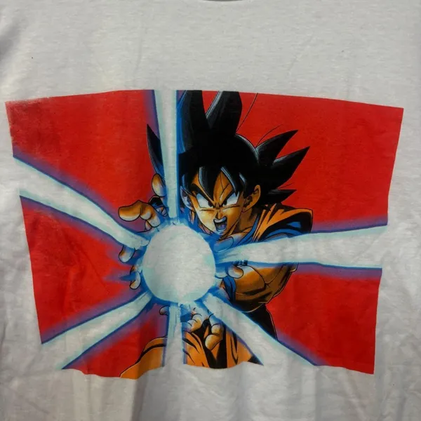 Dragon Ball z Goku Kamehameha T-shirt size medium - Image 2