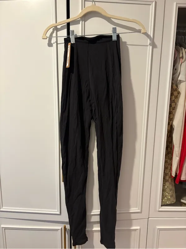 BNWT Skims Fits Everybody Maternity Leggings Onyx XXS - Image 4