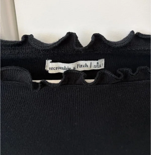 Abercrombie & Fitch Black Lettuce Trim Ribbed Short Sleeve Off The Shoulder Bodysuit Small - Image 4