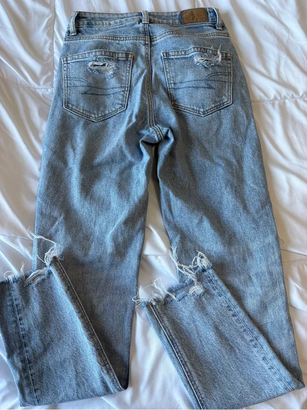 American Eagle Strigid Mom Jeans Size 00 Light Wash Ripped - Image 5