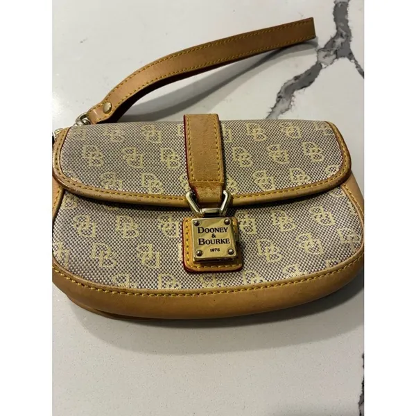 Dooney & Bourke Tan Signature Canvas Wristlet with Gold Hardware - Image 2