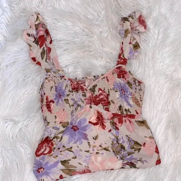 BOG collective floral smocked top size large new with tags - Image 4