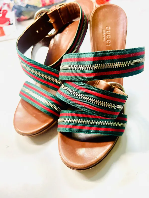 Gucci heels - Image 10