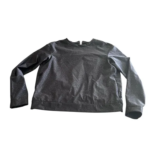 Lululemon Black Embossed Petal Camo Back-Zip Ruffle Pullover Sweatshirt size 8 - Image 2