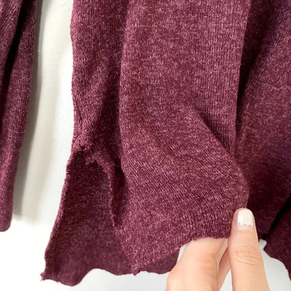 American Eagle soft and sexy purple maroon sweater rough hem casual top‎ size M - Image 4