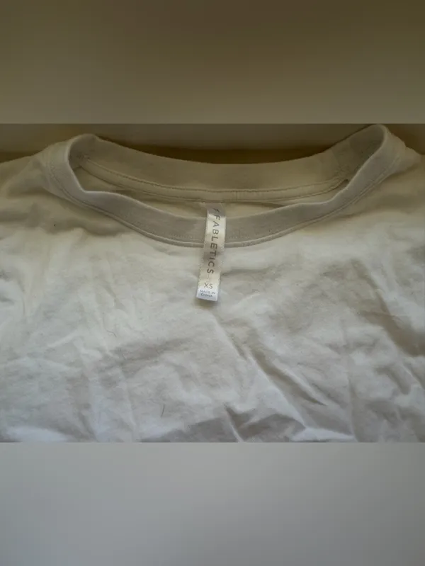 Fabletics White Short-Sleeve Knot Tee - Image 2