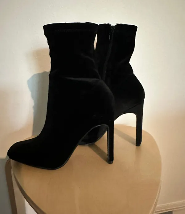 Loriah Black Velvet Booties - Image 4
