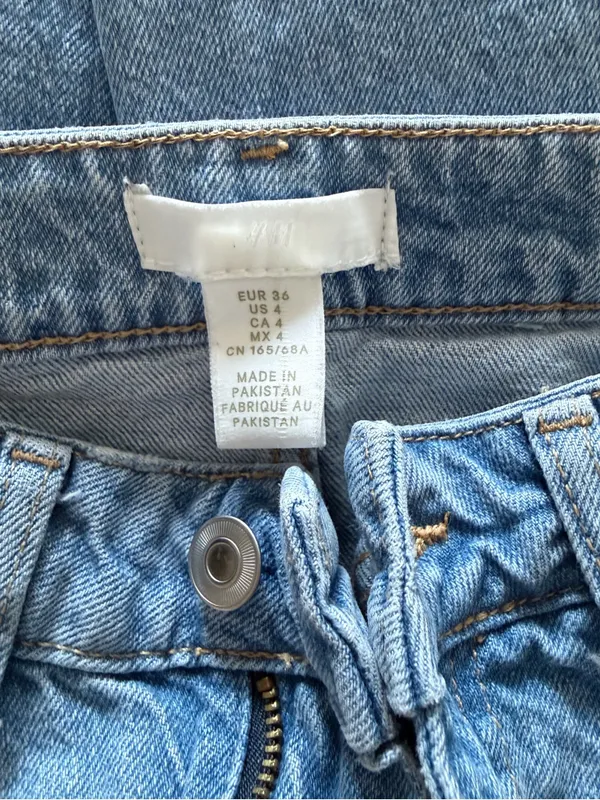 H&M Distressed Mom Jeans - Image 6