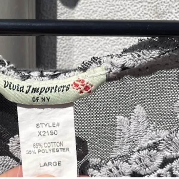 Vintage Vivid Importers of NY Women’s Sz Large Flower Black White Top Blouse - Image 12