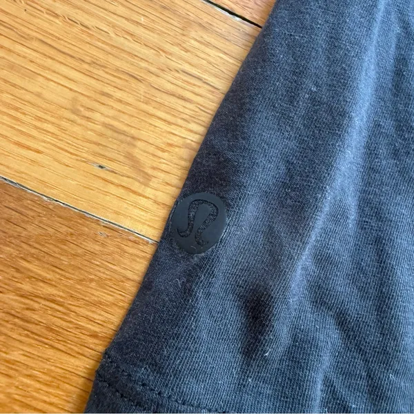 LULULEMON Black Short Sleeve T Shirt size Large - Image 4