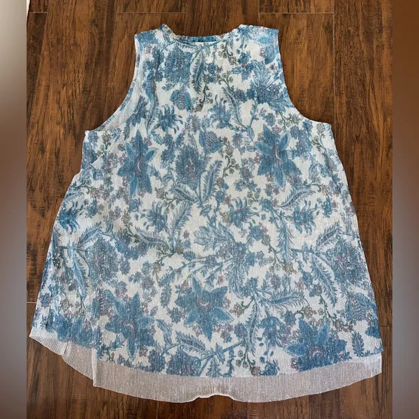Anthropologie Shimmering Floral Blouse - Image 3