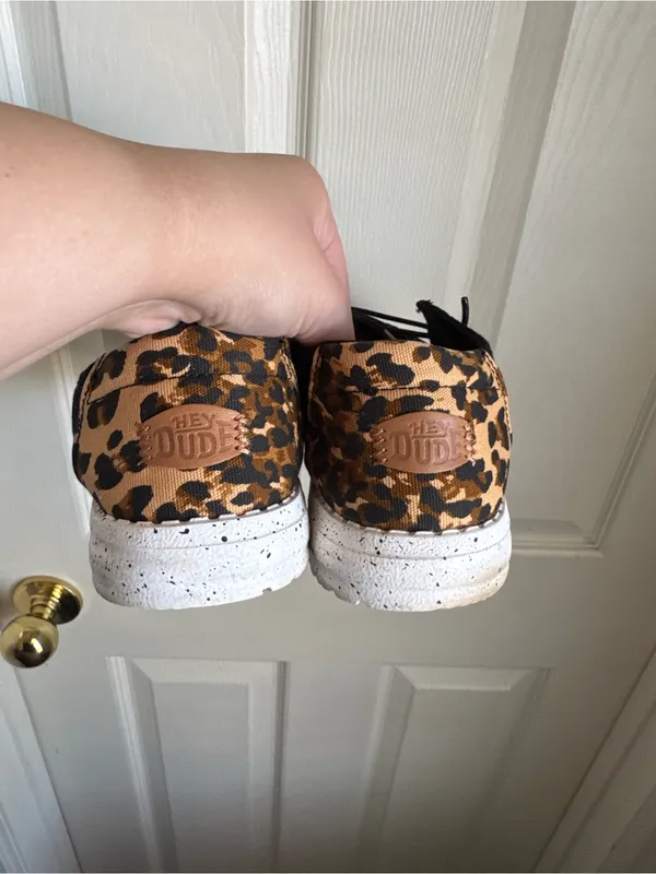 Hey Dude Women's Black And Leopard Shoes - Image 5