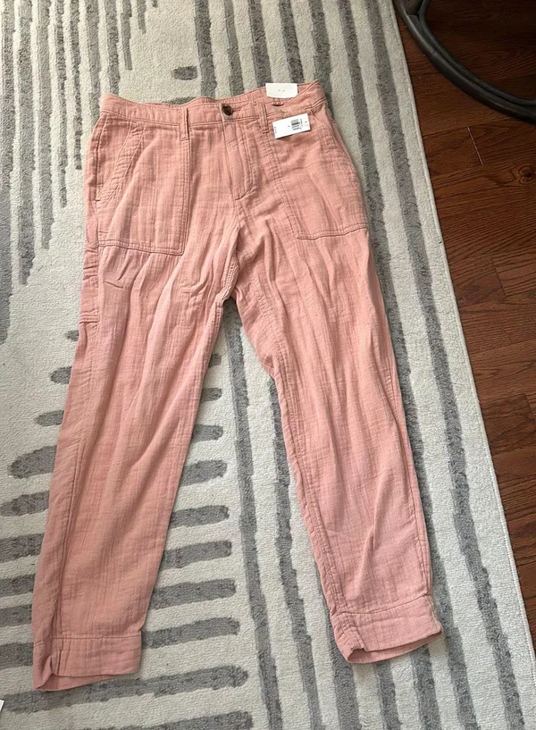 Old Navy Capris - Image 2