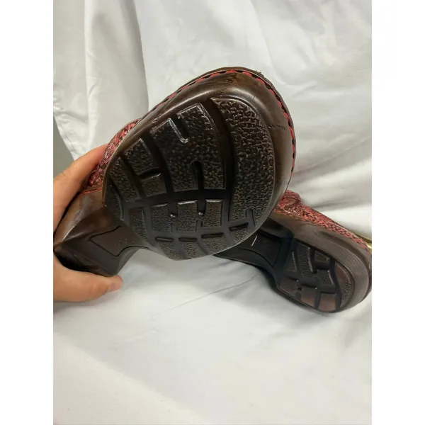 b.o.c NEW Women's Pink and‎ Brown Leather Embossed Slip On Chunky Clogs Sz 7 - Image 9