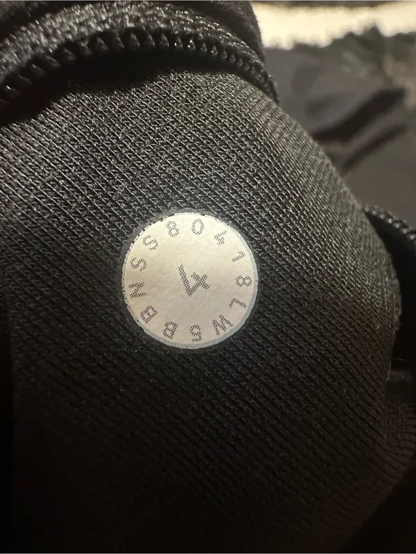 Lululemon Zoned In Tight *27" Black reflective detail cutouts size 4 W5BBNS - Image 4